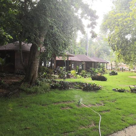 Coral Garden Resort Koh Kradan Exterior photo