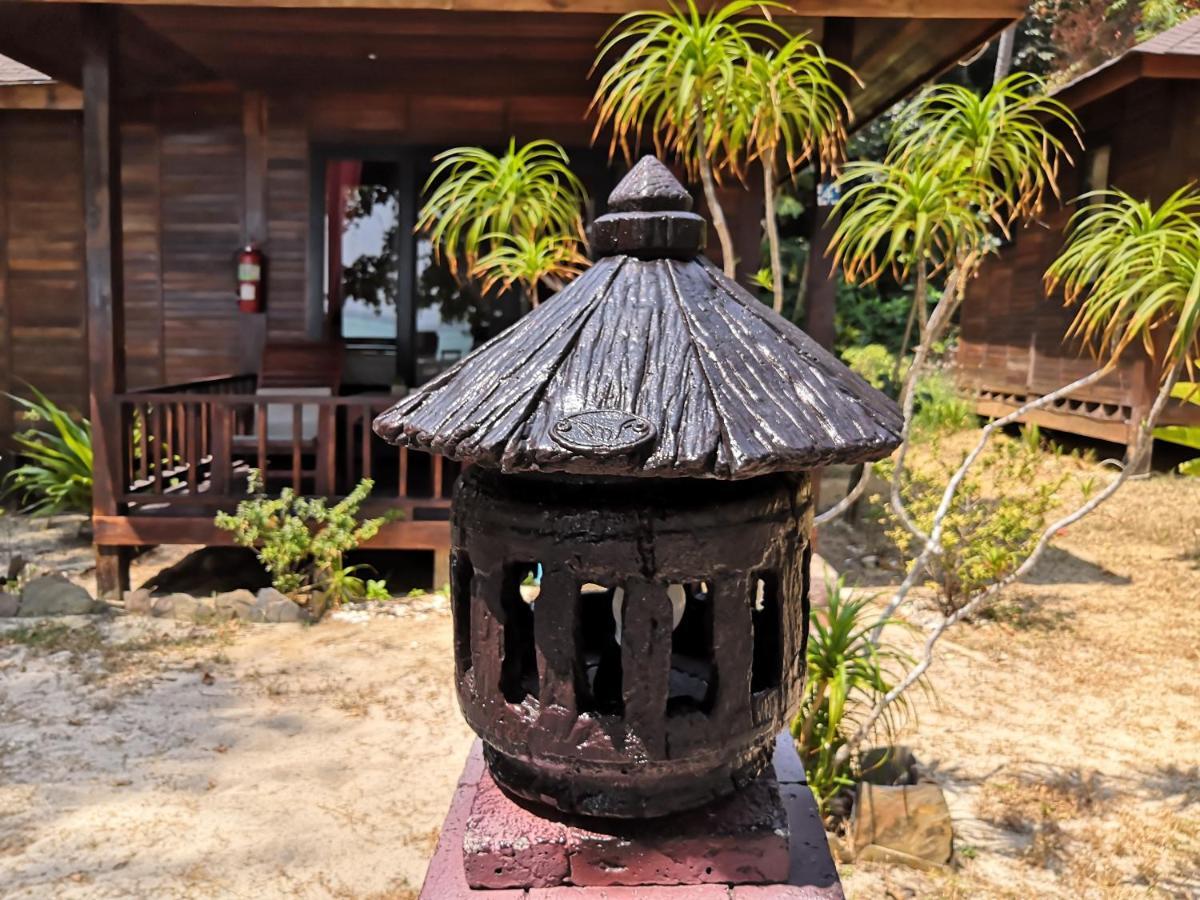Coral Garden Resort Koh Kradan Exterior photo